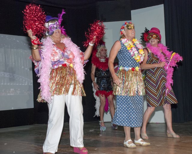 Ladies Down Under (77)