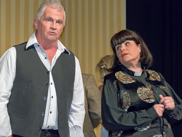 Vicar of Dibley in Love and Marriage (31)